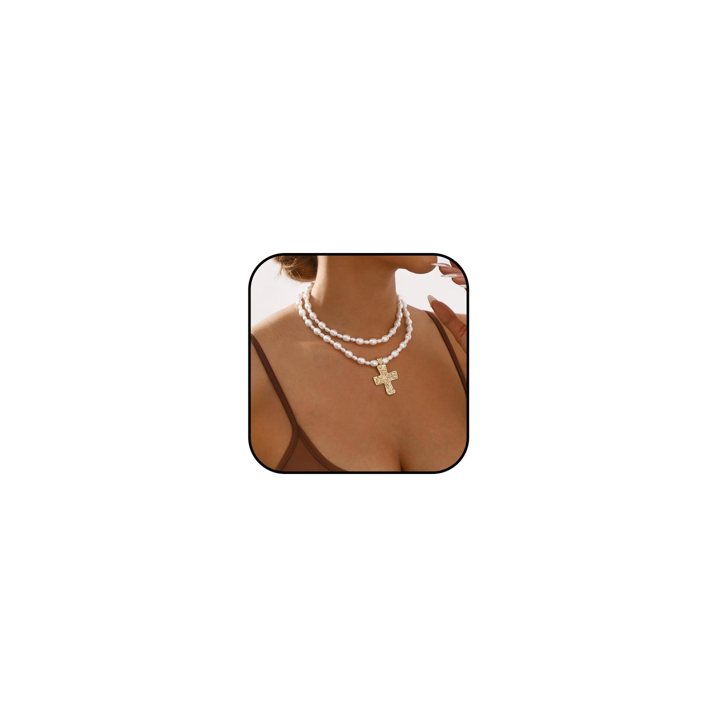 Cross Necklace for Women Chunky Gold Statement Necklace Pearl Cross Choker Necklace Thick Chain Faith Necklace Layered Pendant Necklace Christian Gifts for Women