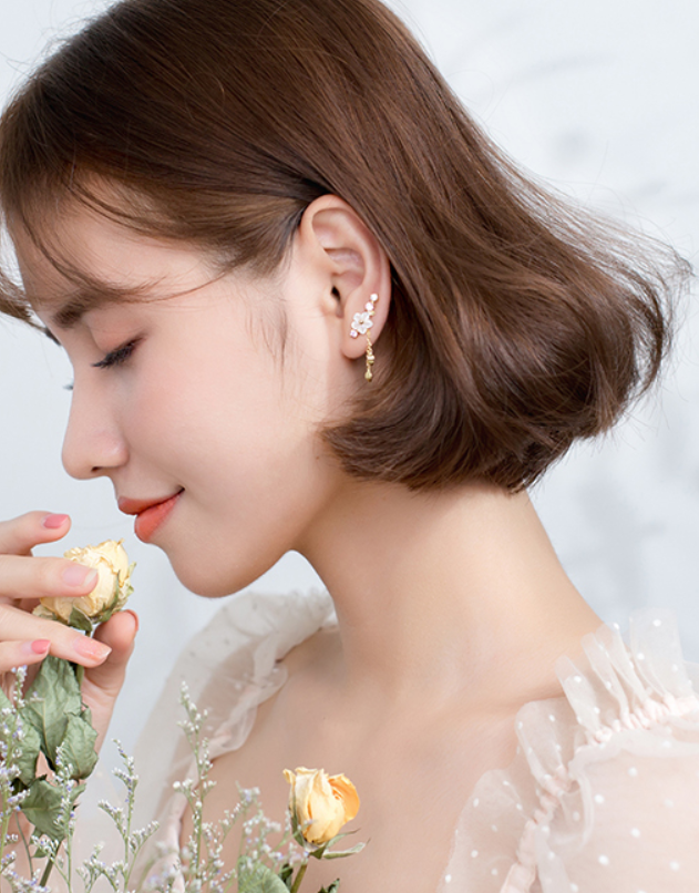 Shell Flower Earrings - Floral Design Earrings