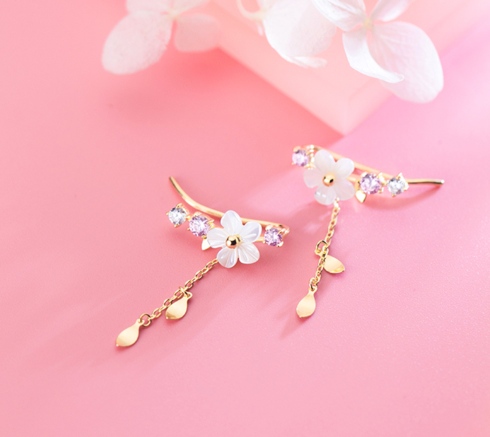 Shell Flower Earrings - Floral Design Earrings